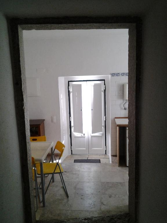 Typical Small House Near Lisbon Oeiras Exterior foto